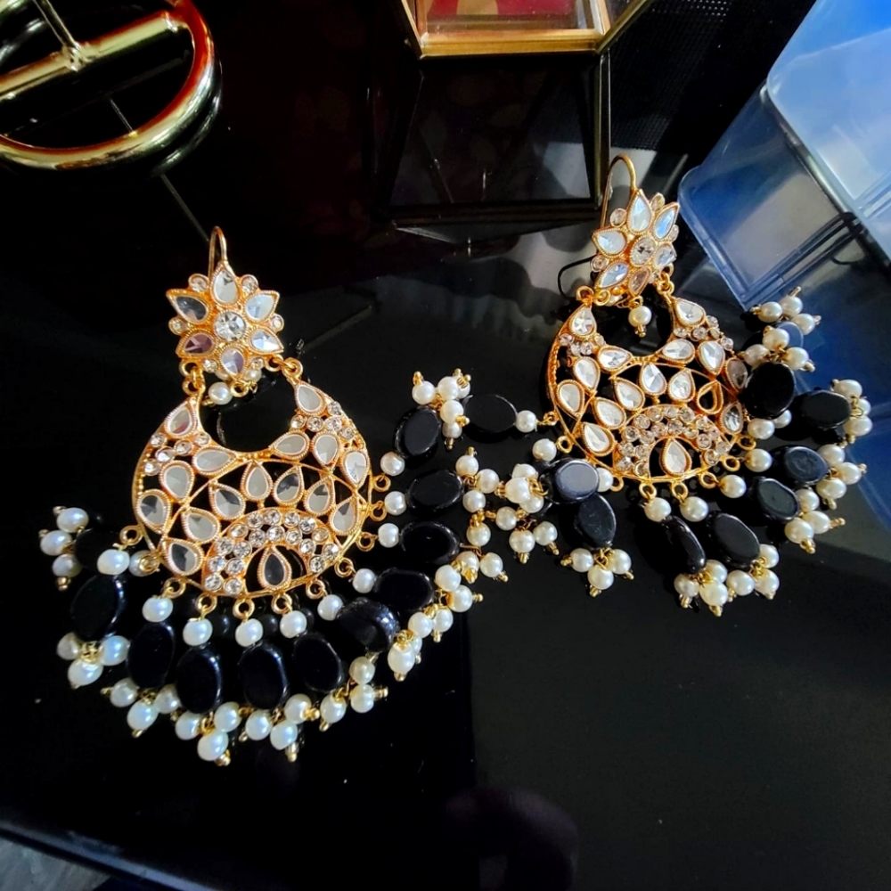 Earrings sheesha khundan